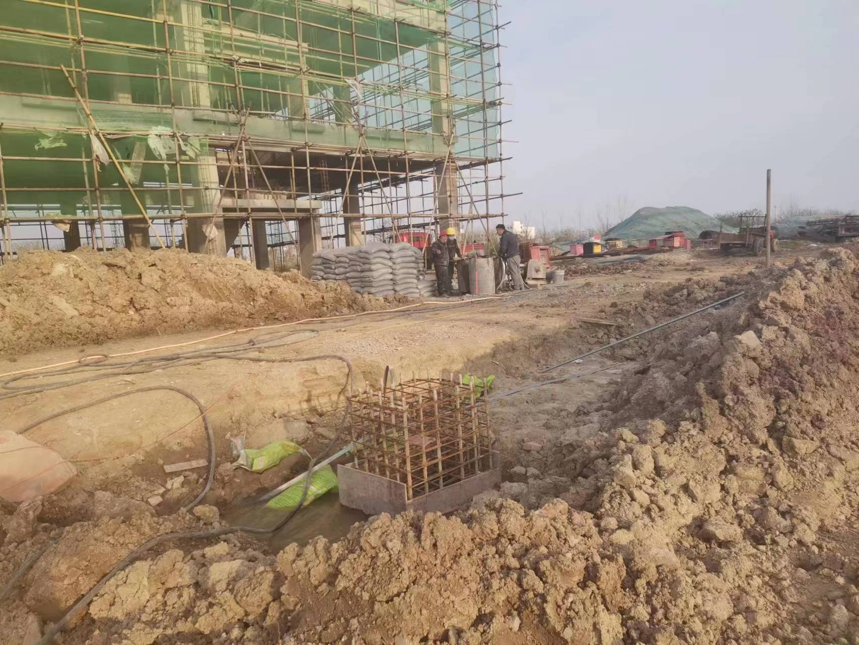 新龙当桥梁出现裂缝的时候应该及时加固修补